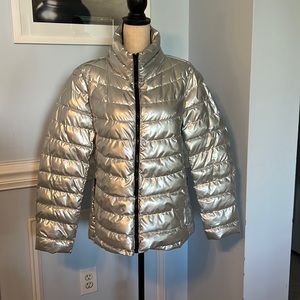Chic GAP silver puffer coat